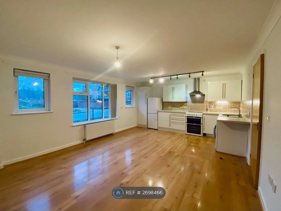 Property photo 3 of 8