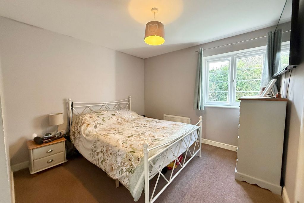 Additional image 9 of 3 bed detached house for saleRound Ring Gardens, Penryn TR10