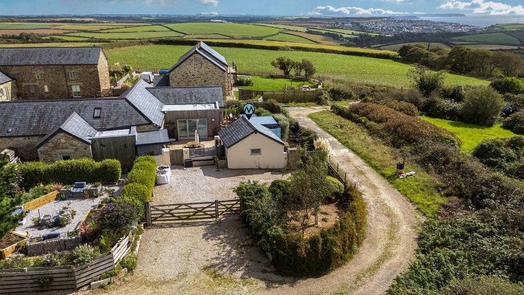 Property photo 3 of 30 5394714
