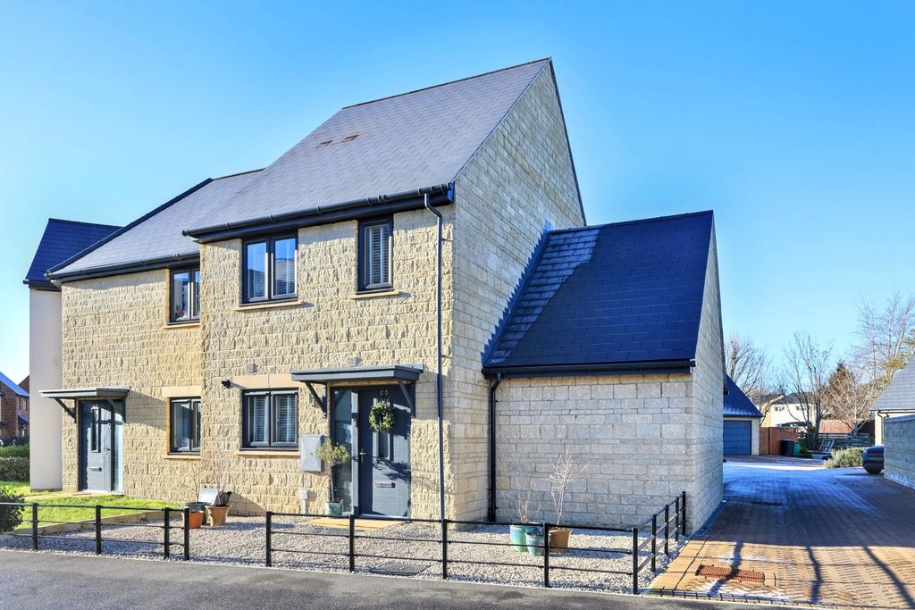 Property photo 1 of 17 Img_6168