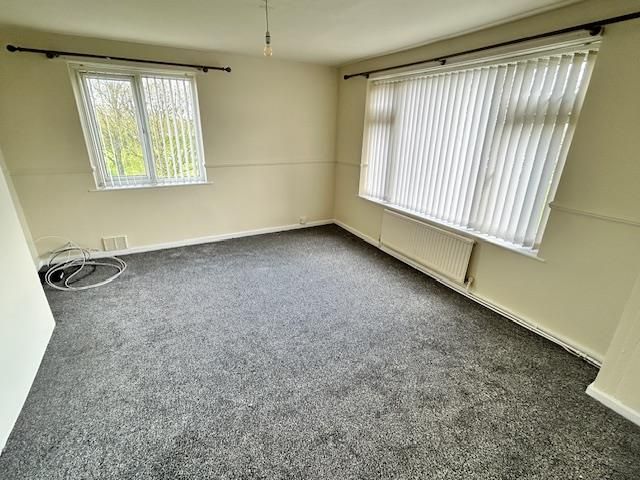 Property photo 2 of 6 Lounge