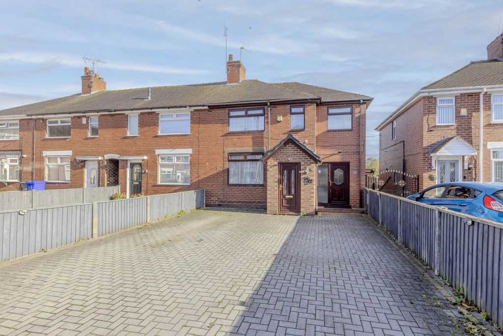 Property photo 1 of 28