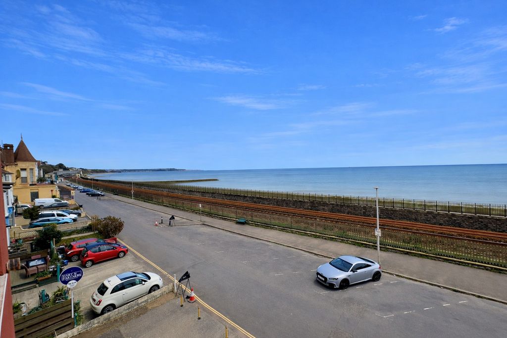 Property photo 2 of 7 Photo 2