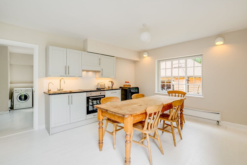 Property photo 2 of 18 Kitchen