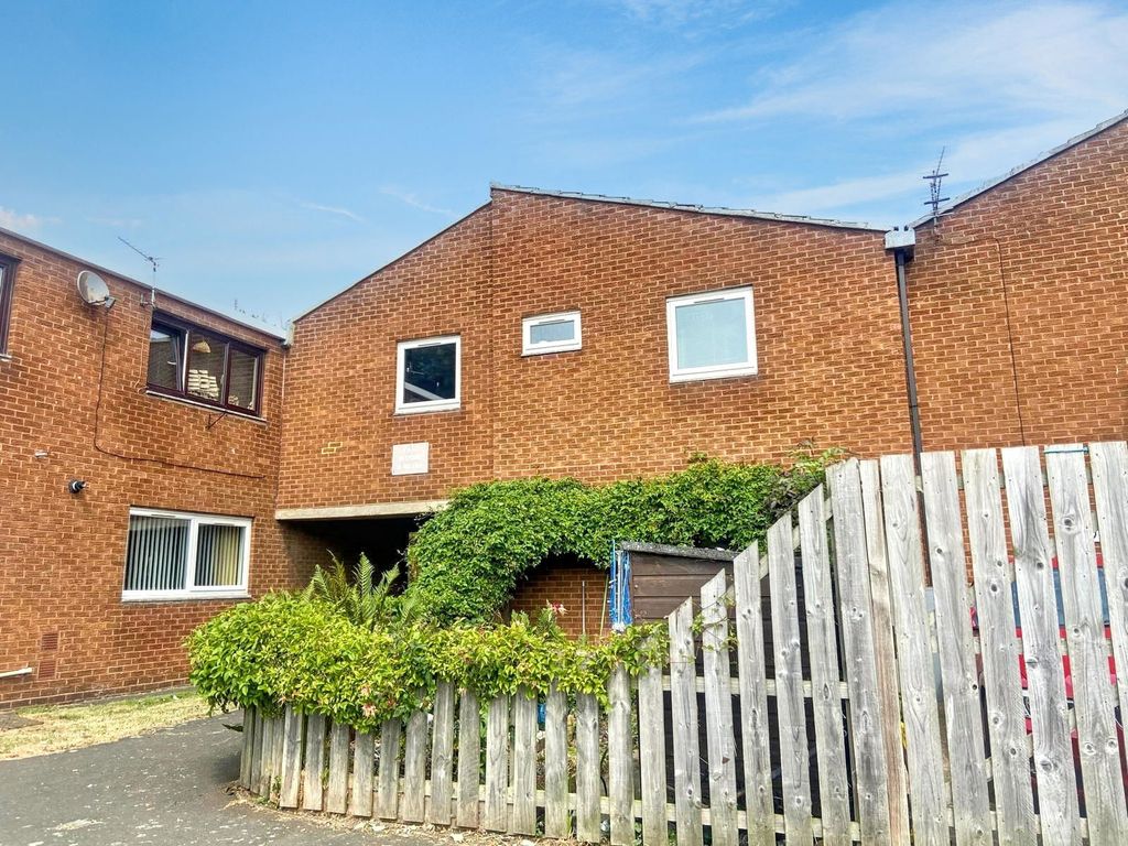 Property photo 1 of 14