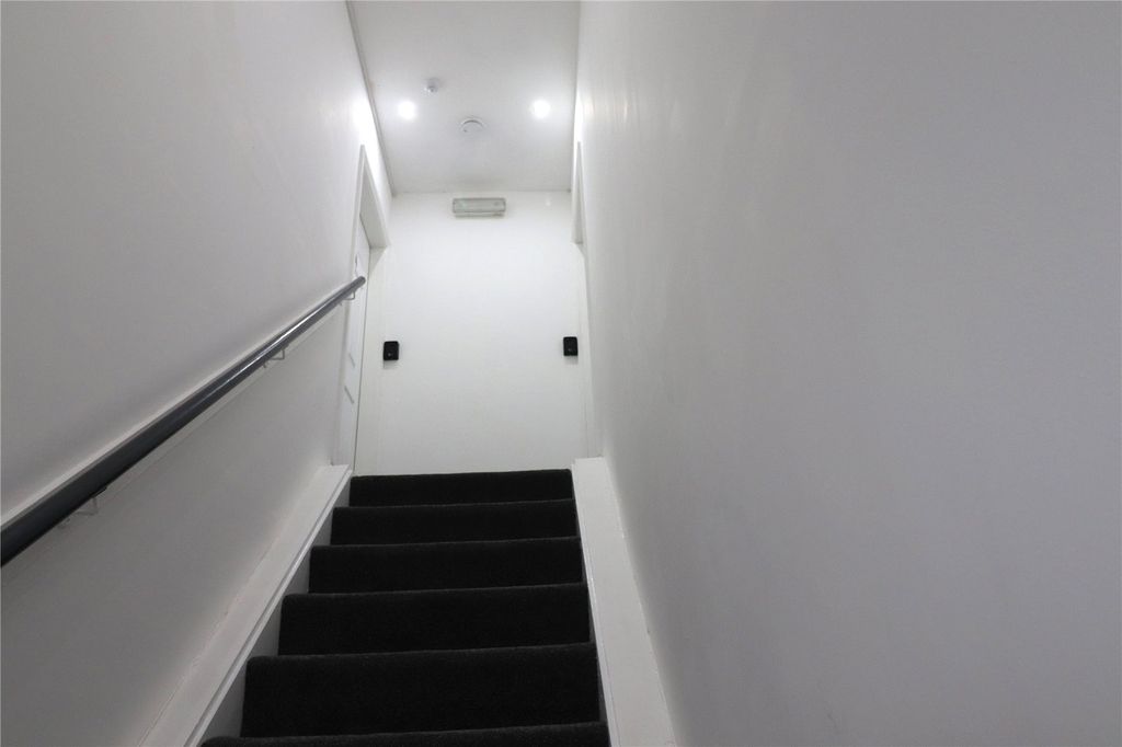 Property photo 2 of 6 Picture No. 02