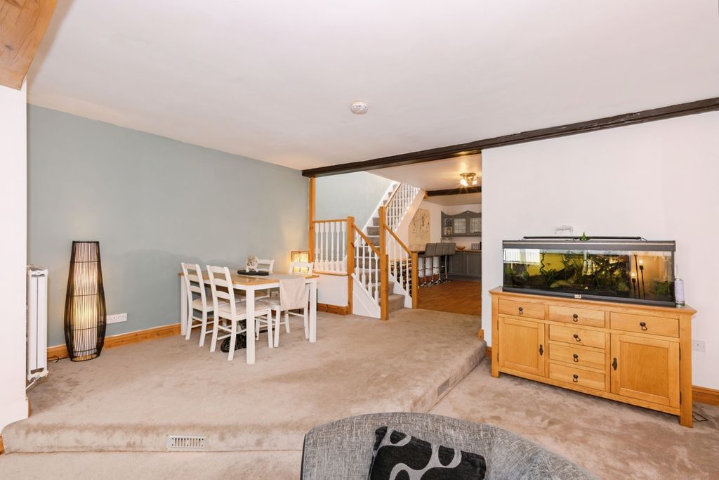 Property photo 3 of 10 Dining Room