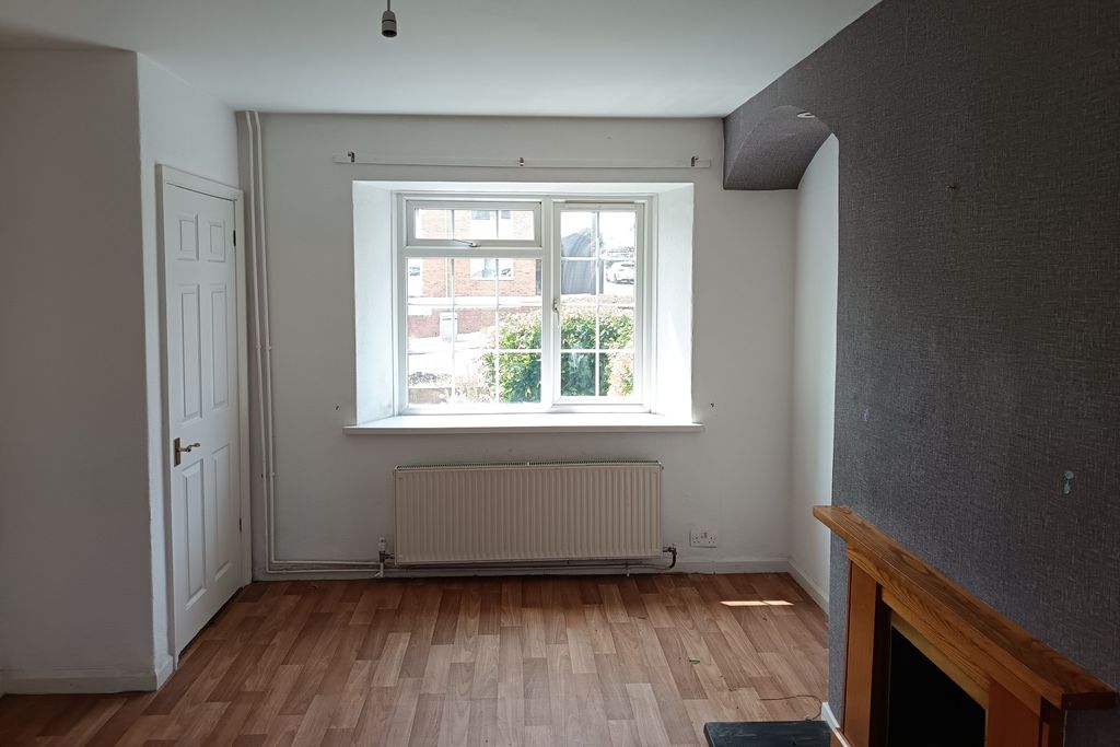 Property photo 2 of 19 60 Lower Kewstoke Road, Worle, Weston Super Mare, Avon, Bs22 9Jx