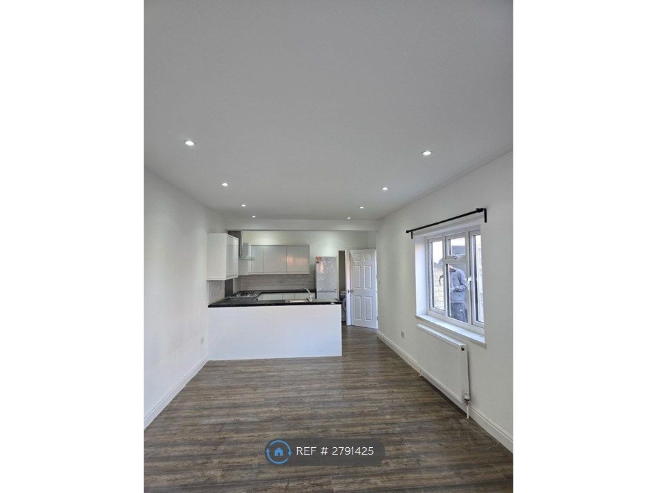 Property photo 3 of 9 Open Plan Kitchen