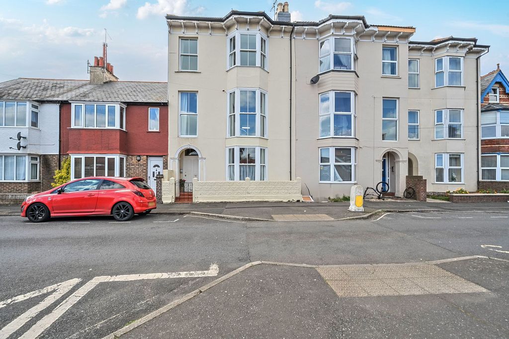 Property photo 1 of 22 Front