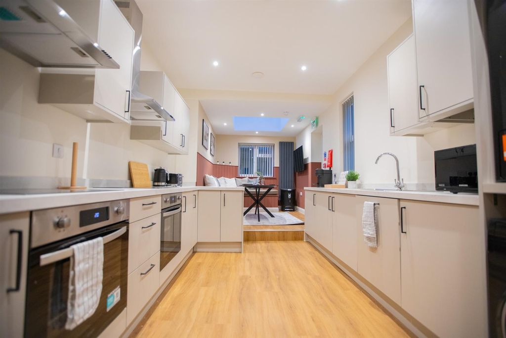 Property photo 1 of 13 Kitchen