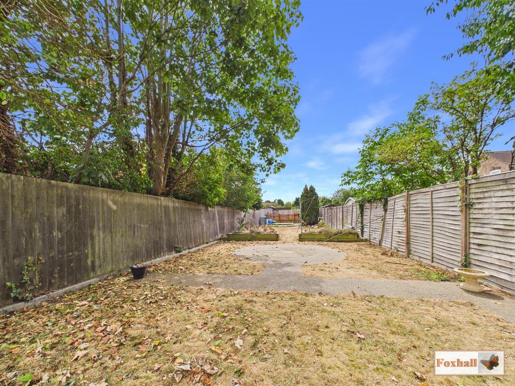 Property photo 2 of 18 Rear Garden