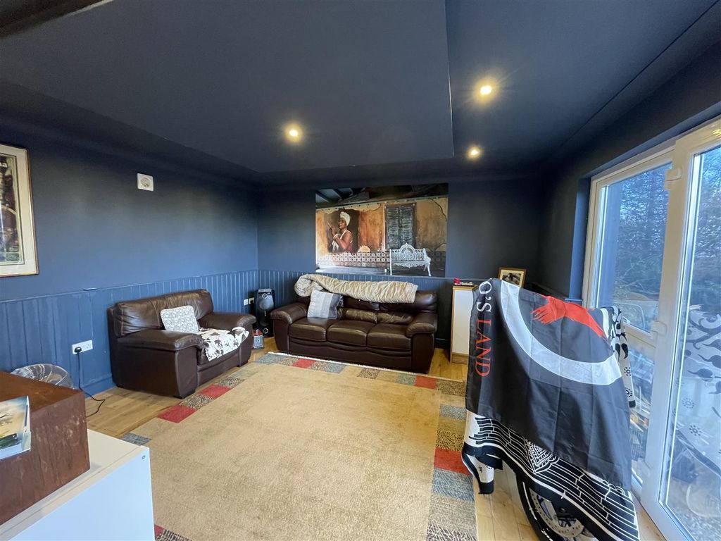 Property photo 3 of 34 Another Studio Aspect