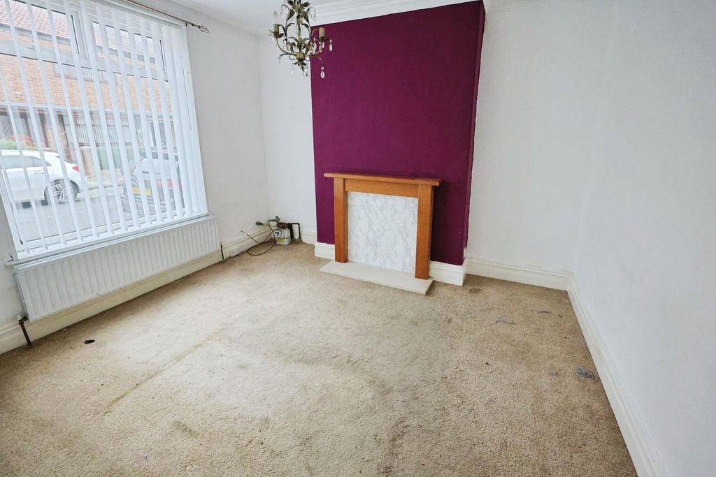 Property photo 2 of 9 27A3Fd4d-Pk7A0572.Jpg