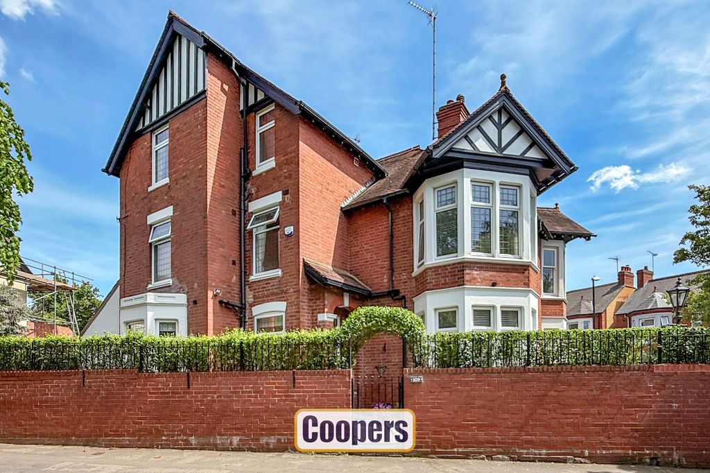 Property photo 1 of 34