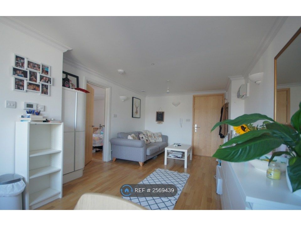 Property photo 3 of 7
