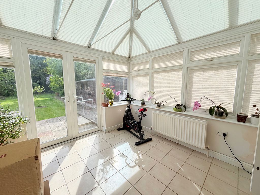 Property photo 3 of 16 7