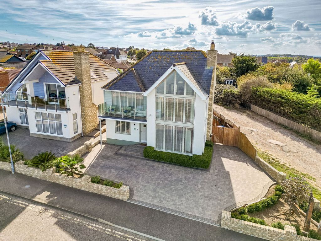 Property photo 1 of 31