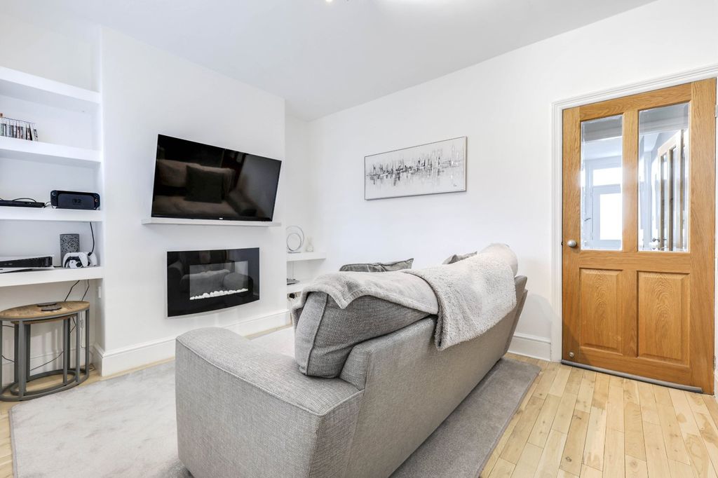 Property photo 2 of 14 Picture No. 03