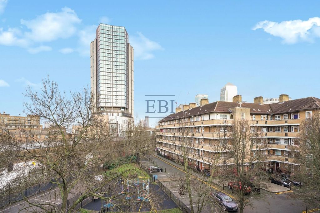 Property photo 2 of 17 Picture No. 13