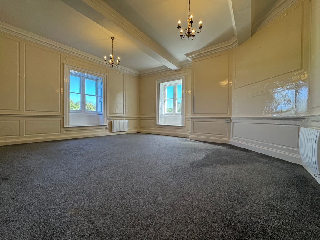 Property photo 2 of 11 Image