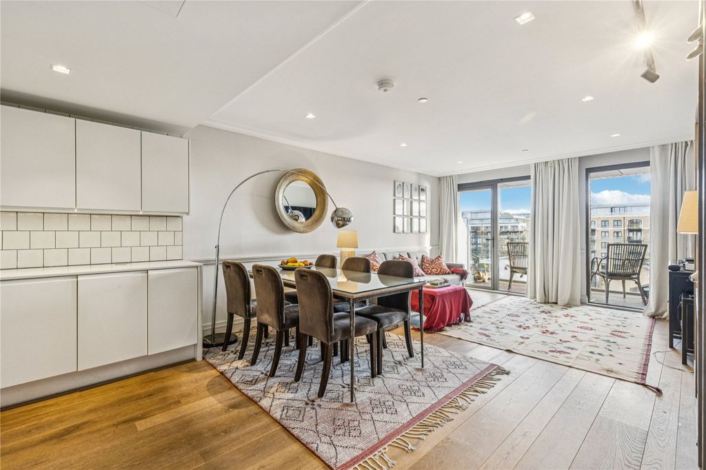 Property photo 1 of 13 Kitchen/Reception