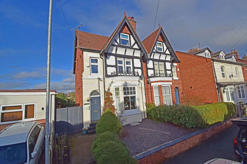 Property photo 1 of 25