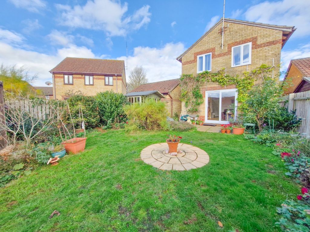 Property photo 2 of 29 4571066