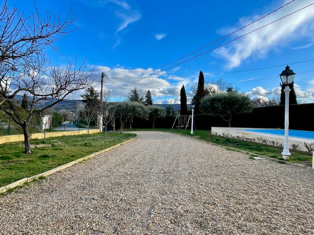 Property photo 2 of 38