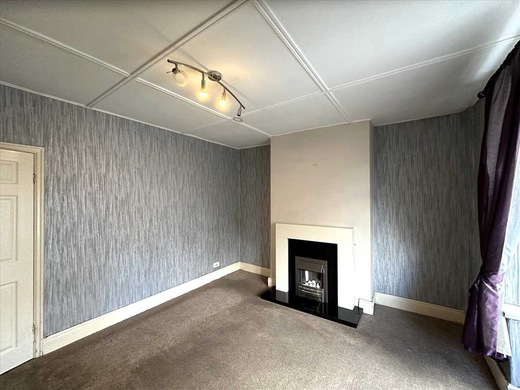 Property photo 2 of 11 Ground Floor