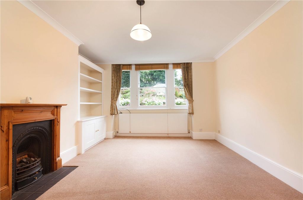 Property photo 2 of 8 Picture No. 03
