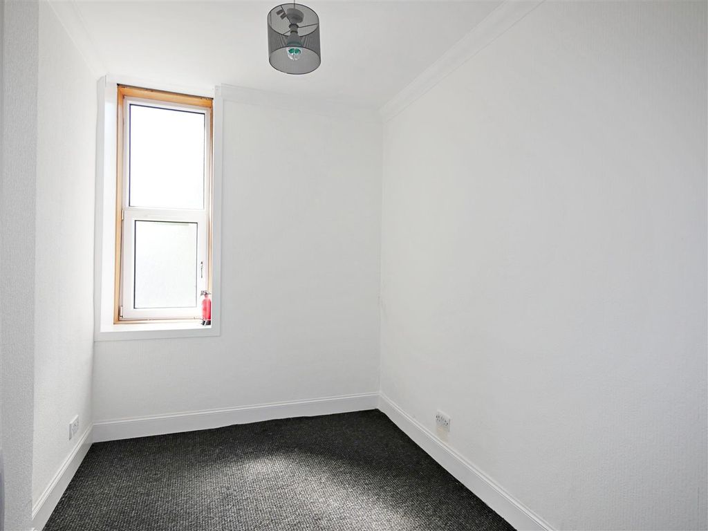 Property photo 3 of 6 P2060549.Jpg