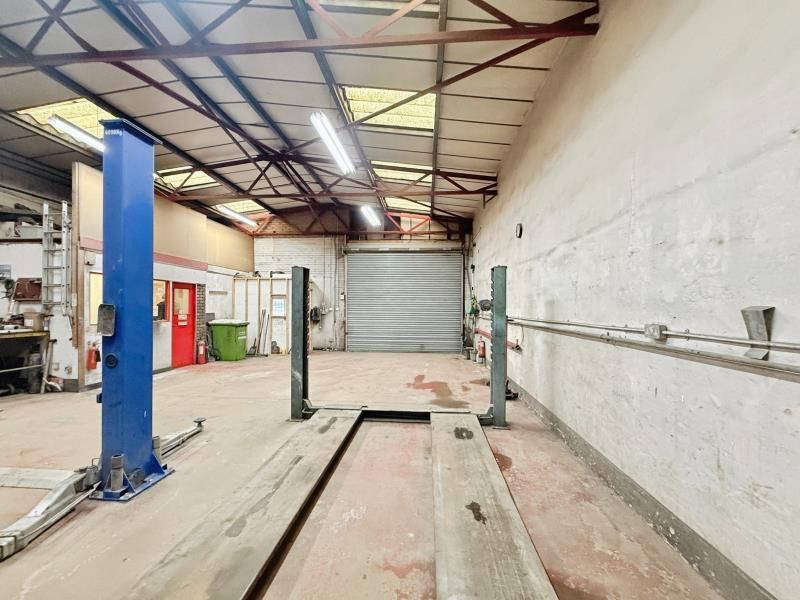 Property photo 2 of 18