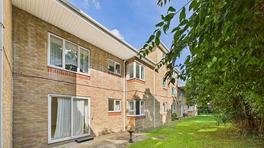 Property photo 1 of 9