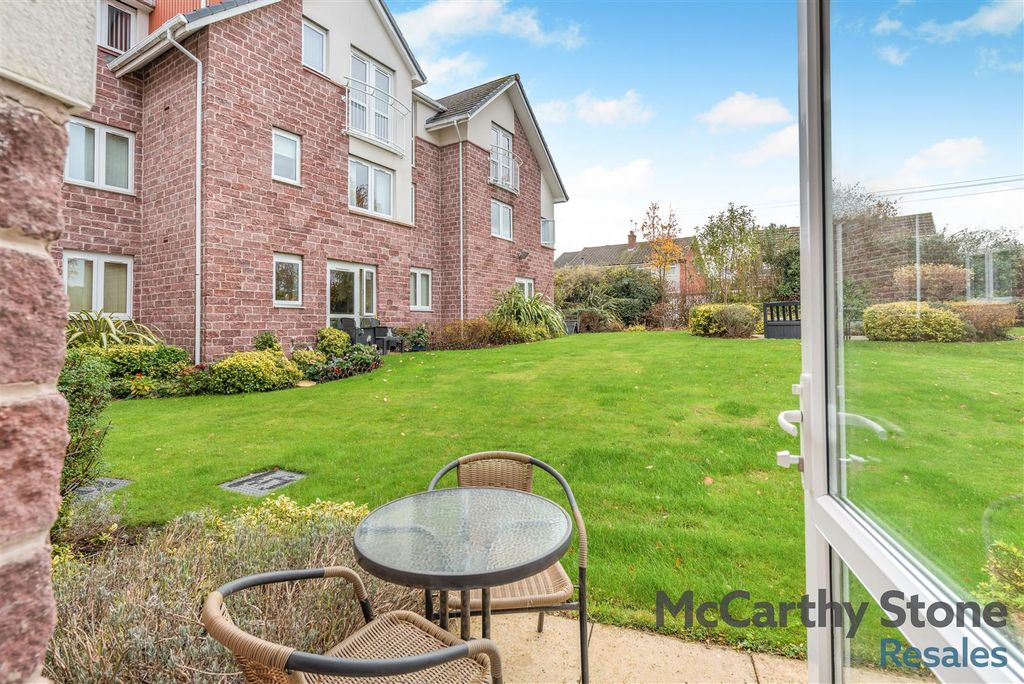 Property photo 1 of 33 8668895-Exterior01.Jpg