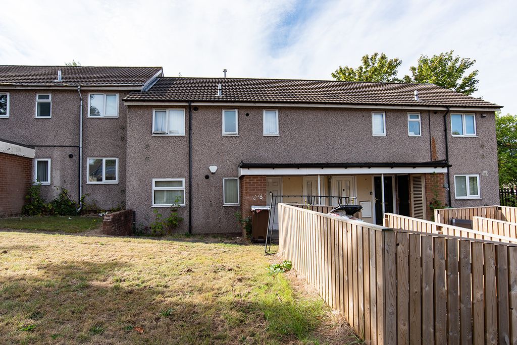 Property photo 1 of 19