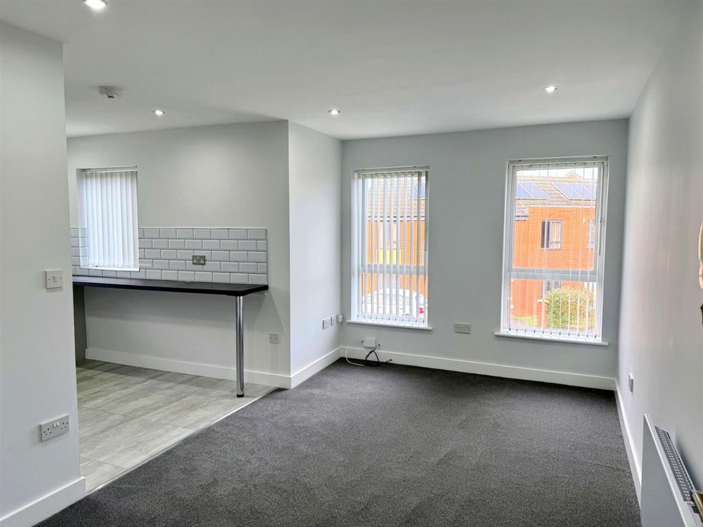 Property photo 2 of 12 Img_3102.Jpg