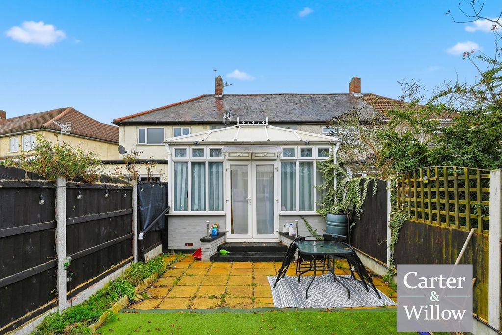 Property photo 2 of 14