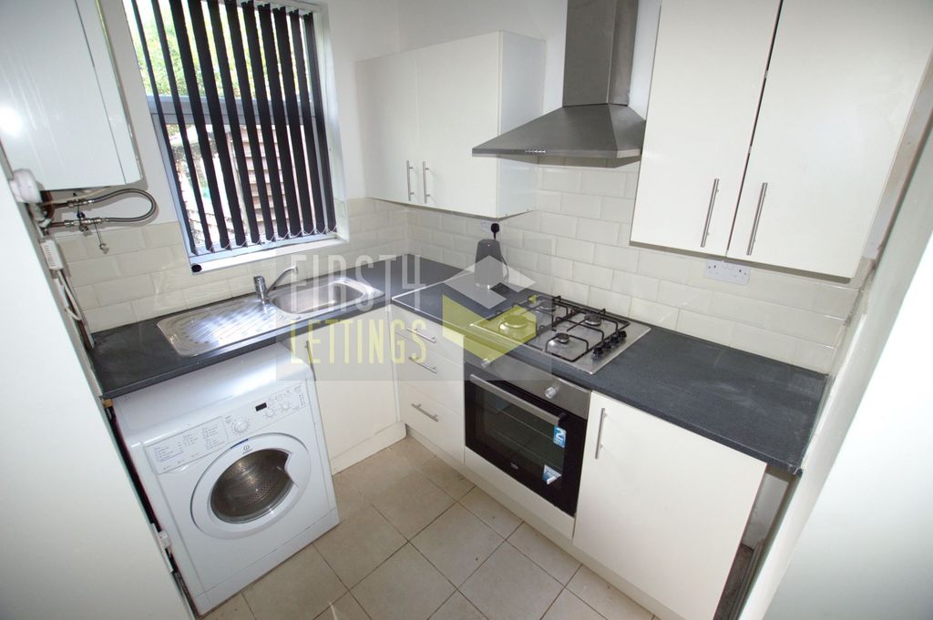 Property photo 2 of 11 Photo 9