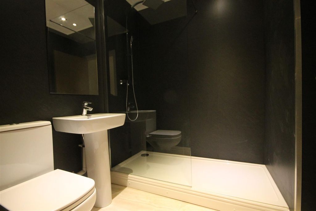 Property photo 1 of 7 4955.Jpg