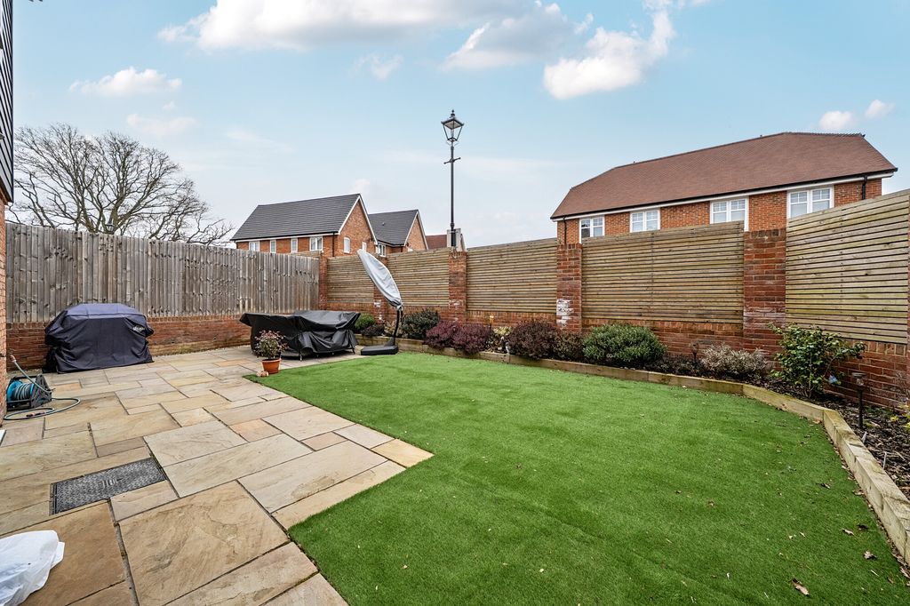 Additional image 7 of 4 bed detached house for saleNightingale View, Fleet GU51