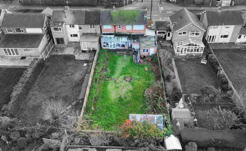 Property photo 2 of 23