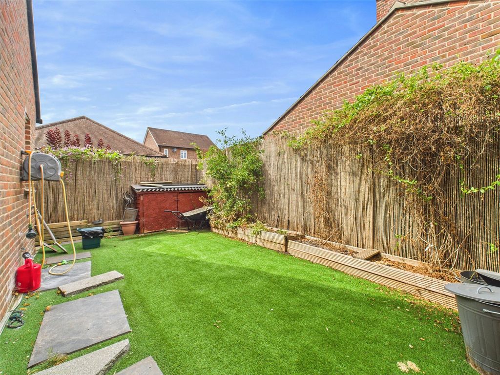 Property photo 3 of 26 Garden