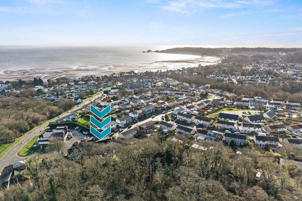 Property photo 2 of 26