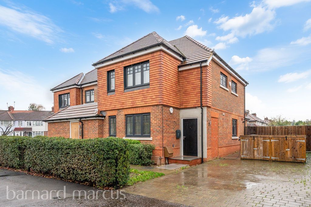 Property photo 1 of 8 Image