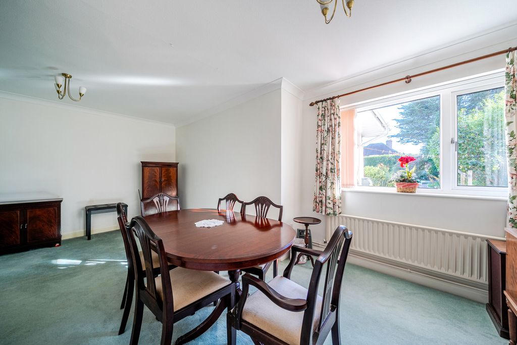 Property photo 3 of 26 Dining Room
