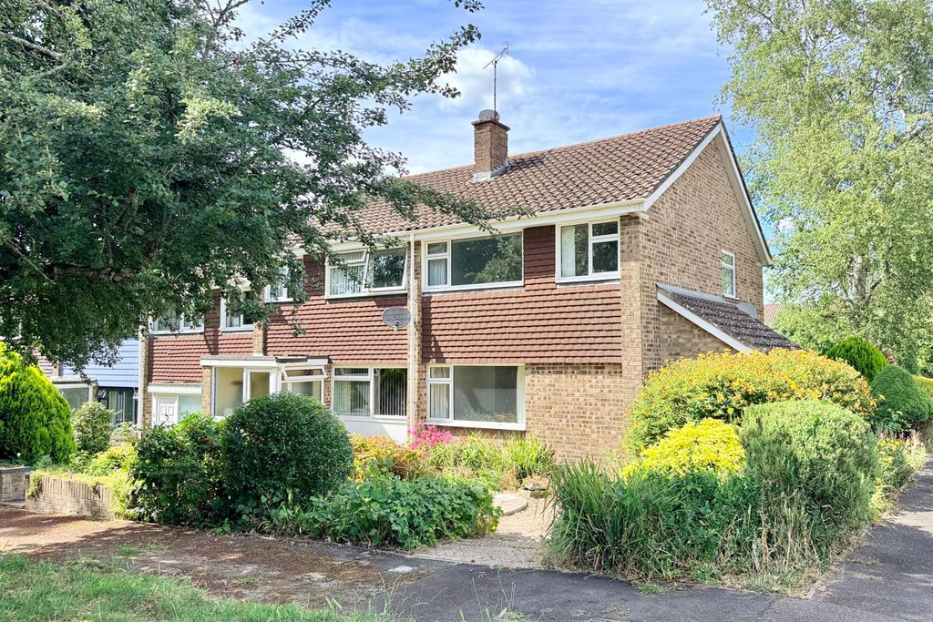 Property photo 1 of 12 3 Bedroom End Of Terraced House