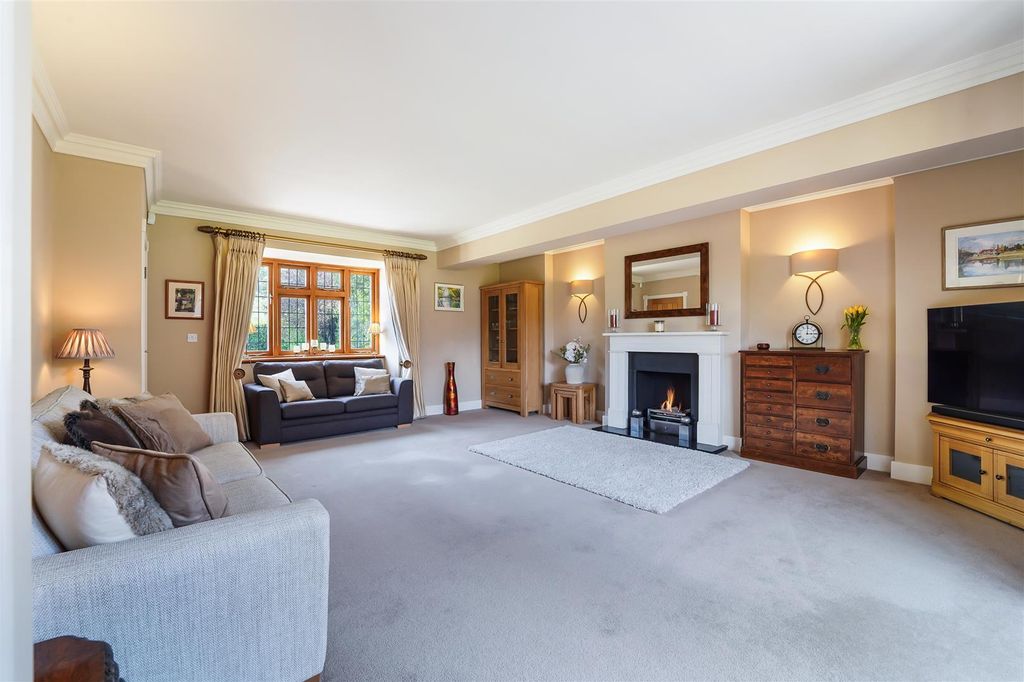 Additional image 11 of 5 bed detached house for saleRickman Hill Road, Chipstead, Coulsdon CR5