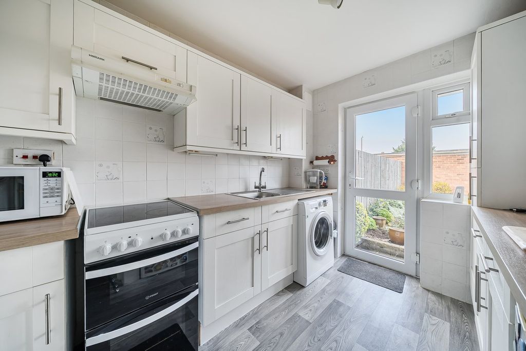 Property photo 3 of 14