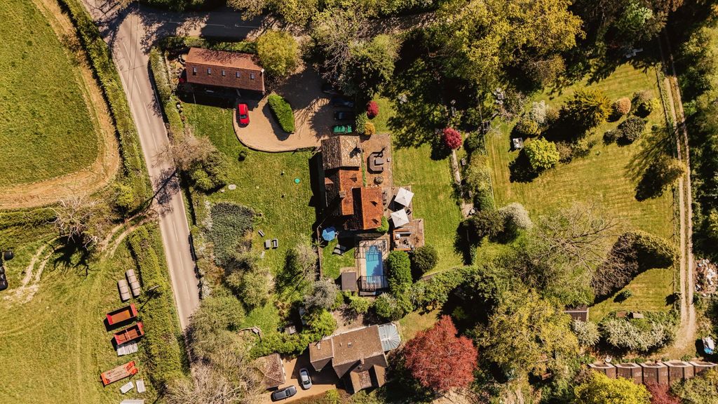 Property photo 1 of 35